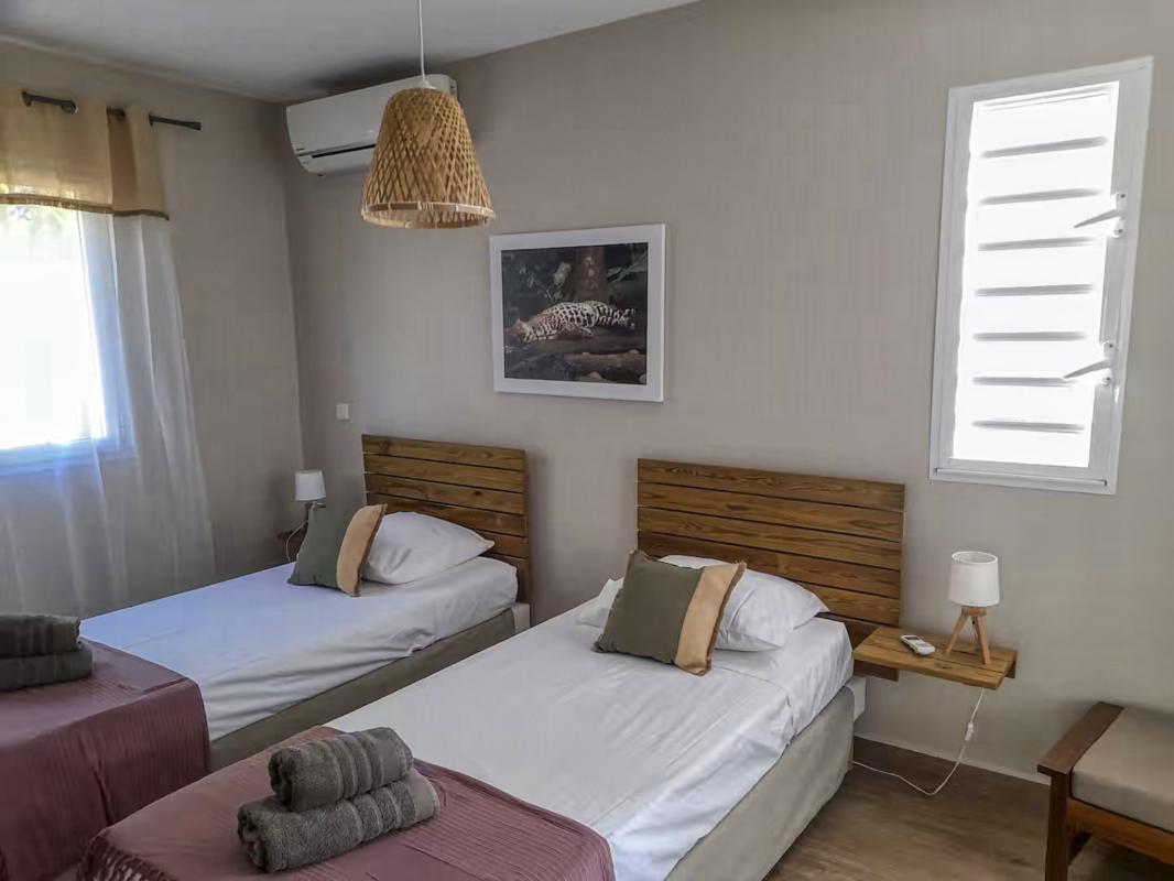 24.Location villa piscine Saint François Guadeloupe_Chambre 2